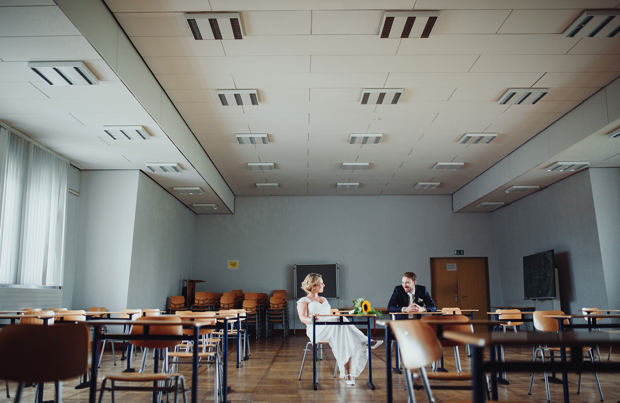 Hurra, Hurra die Schule brennt